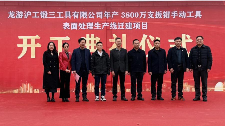 1741826582982615B4F3.jpg 163eeaef5877f8cb65709d9637f2021c.jpg