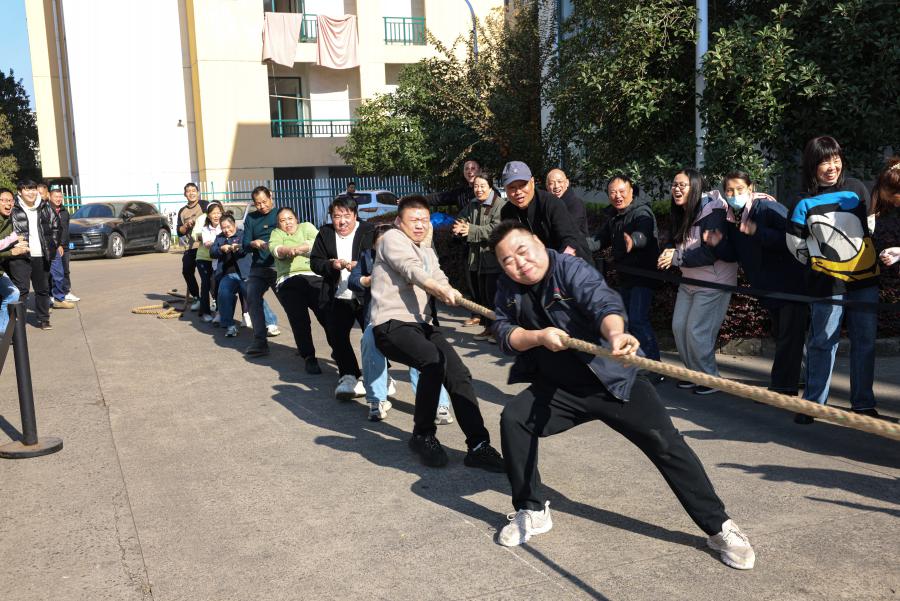 176610721332431546BE.jpg AWP_9813.jpg